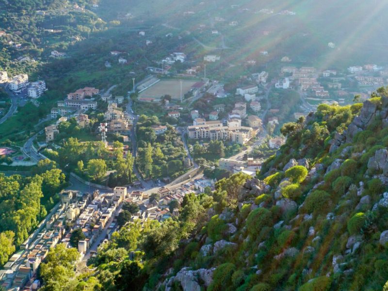 sonali-deo-PVyIxq3Y9no-unsplash-scaled